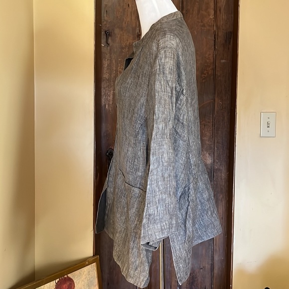 EILEEN FISHER Size 3X 100% Linen Textured Fabric 4-looped Button close $398 NEW - Picture 7 of 16